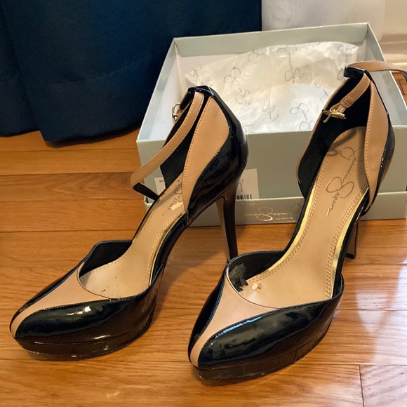 Jessica Simpson Shoes - Jessica Simpson platform heels